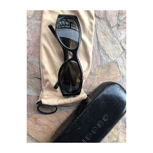 Authentic Gucci GG Sunglasses 2527/S